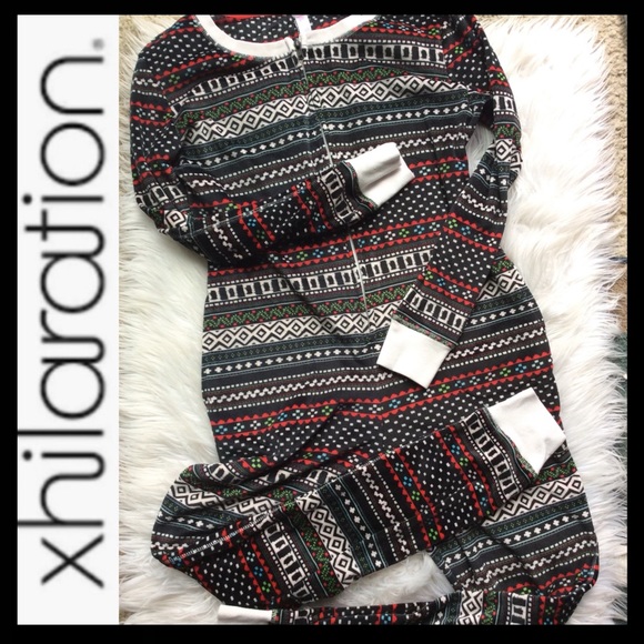 Xhilaration Velour Onsie Holiday Jammies - Picture 1 of 5
